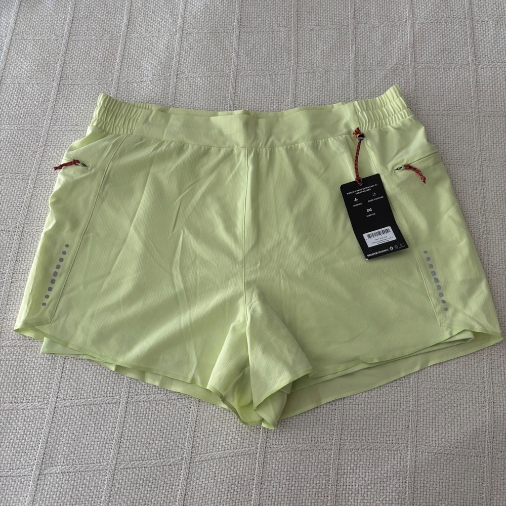 Women's Large ALASKAN HARDGEAR Duluth Outer Limit 3" Short with Liner NWT